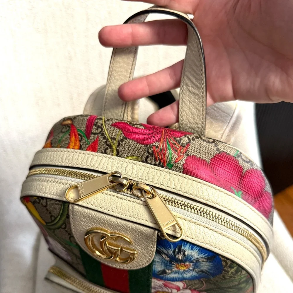 Authentic Gucci Ophidia GG Supreme Flora Backpack bag white leather gold GG logo